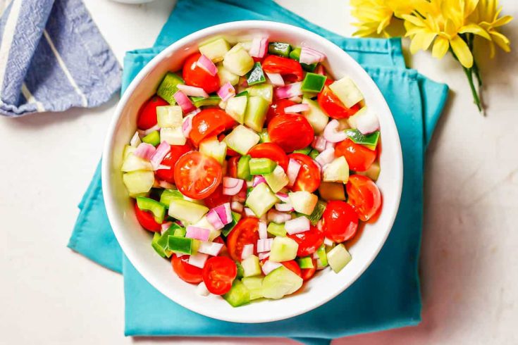 Master Quick and Easy Salad Prep with the Ruk Vegie Chopper"