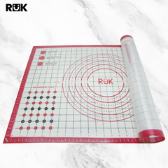 RüK Silicone Pastry Mat with Measurements Red